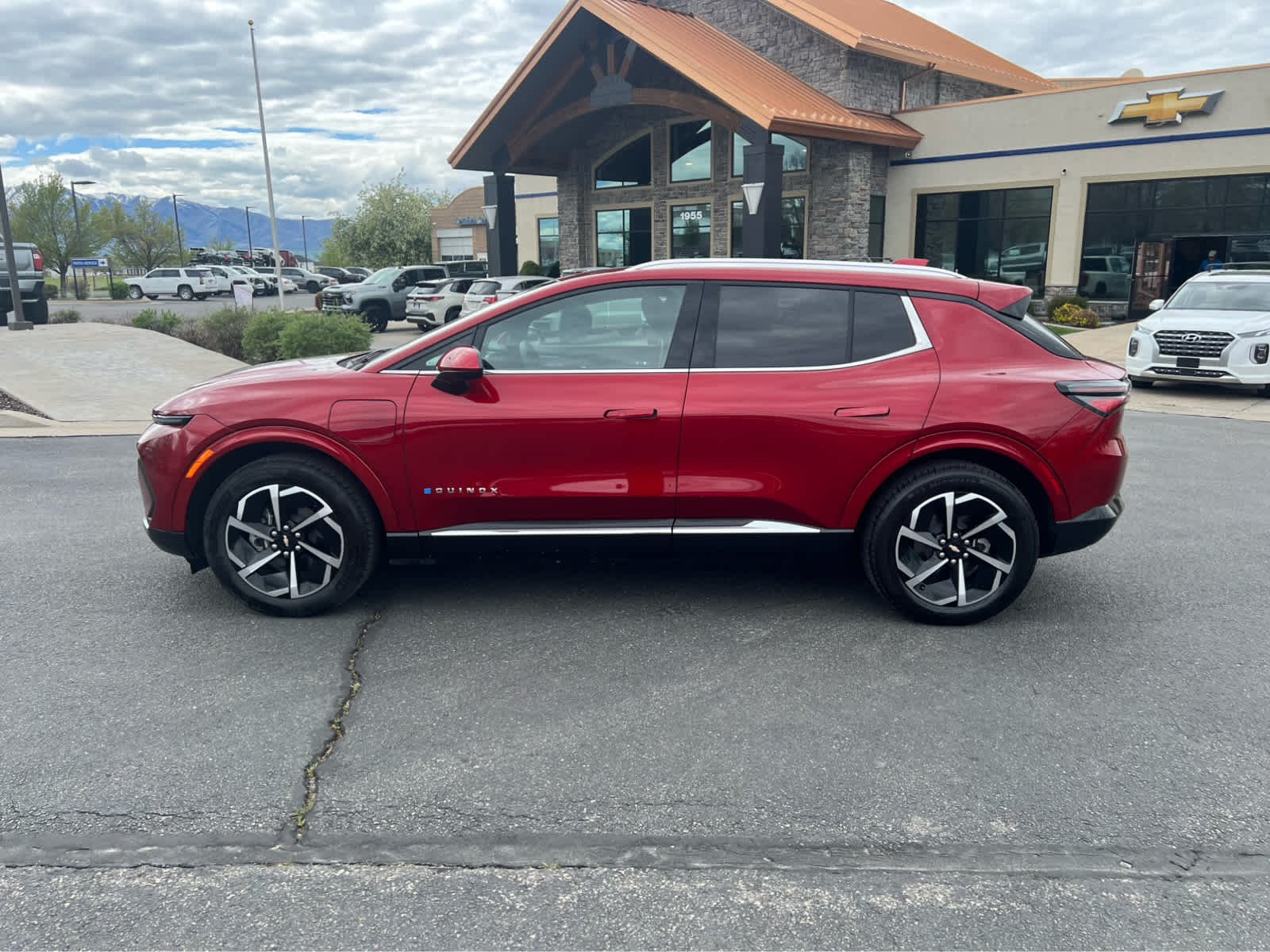 Used 2025 Chevrolet Equinox EV LT with VIN 3GN7DLRP2SS192643 for sale in Logan, UT