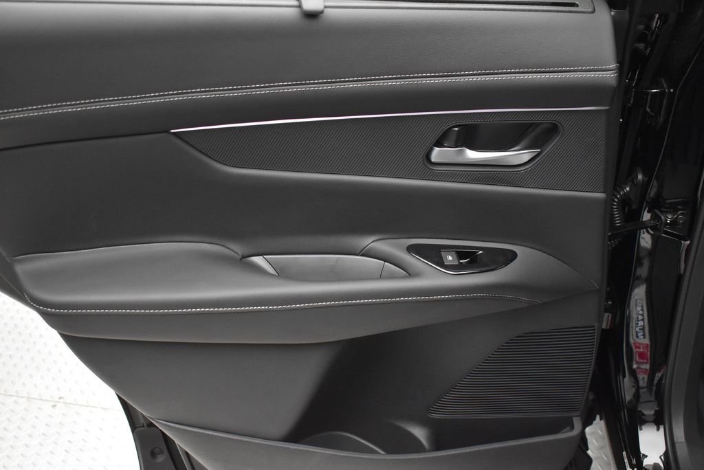 New 2026 Super Black Nissan Platinum image 37