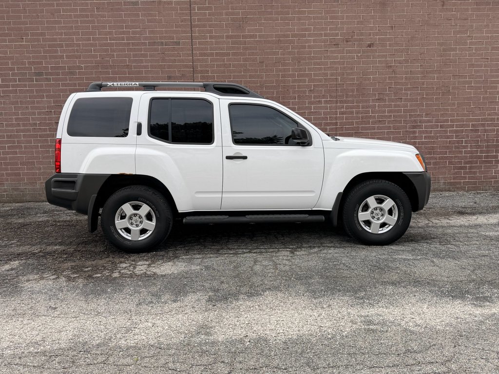 Used 2007 Avalanche Nissan S image 6