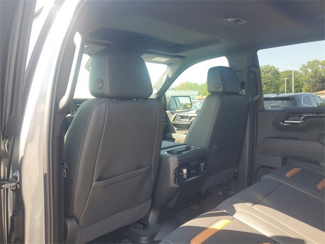 2025 GMC Sierra 1500 AT4 - Photo 12