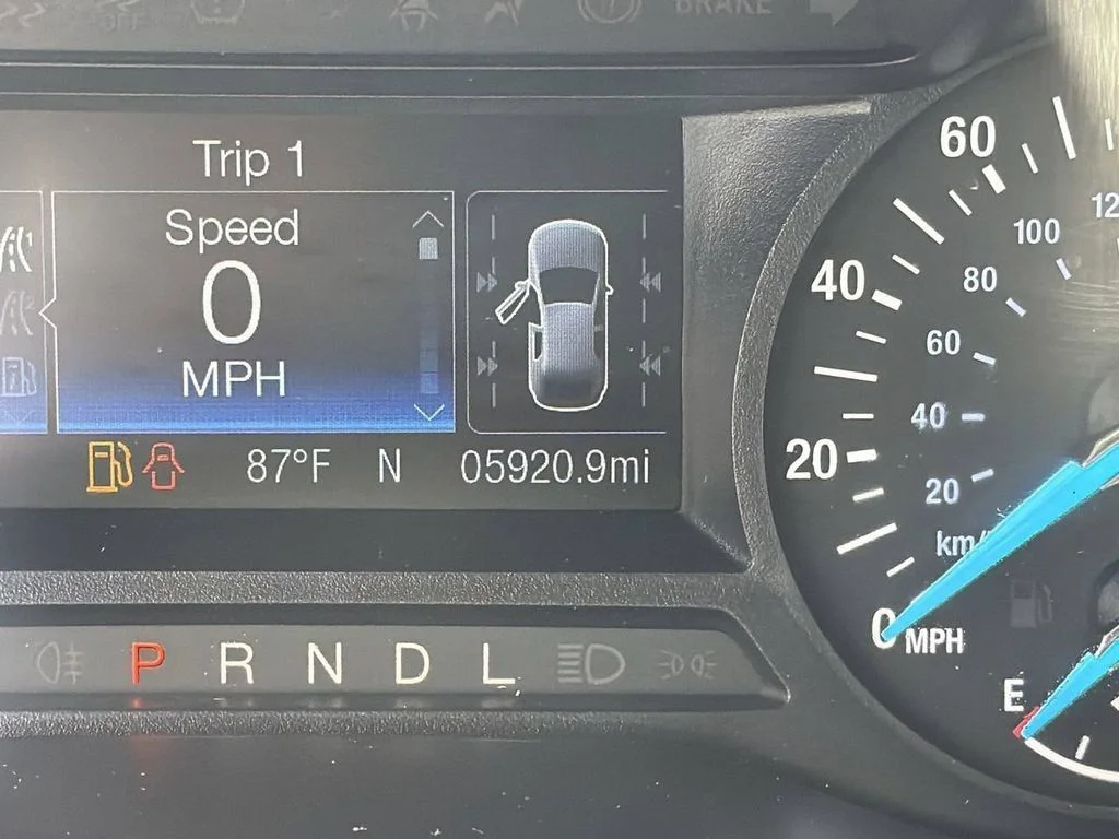 Used 2020 White Ford S image 31
