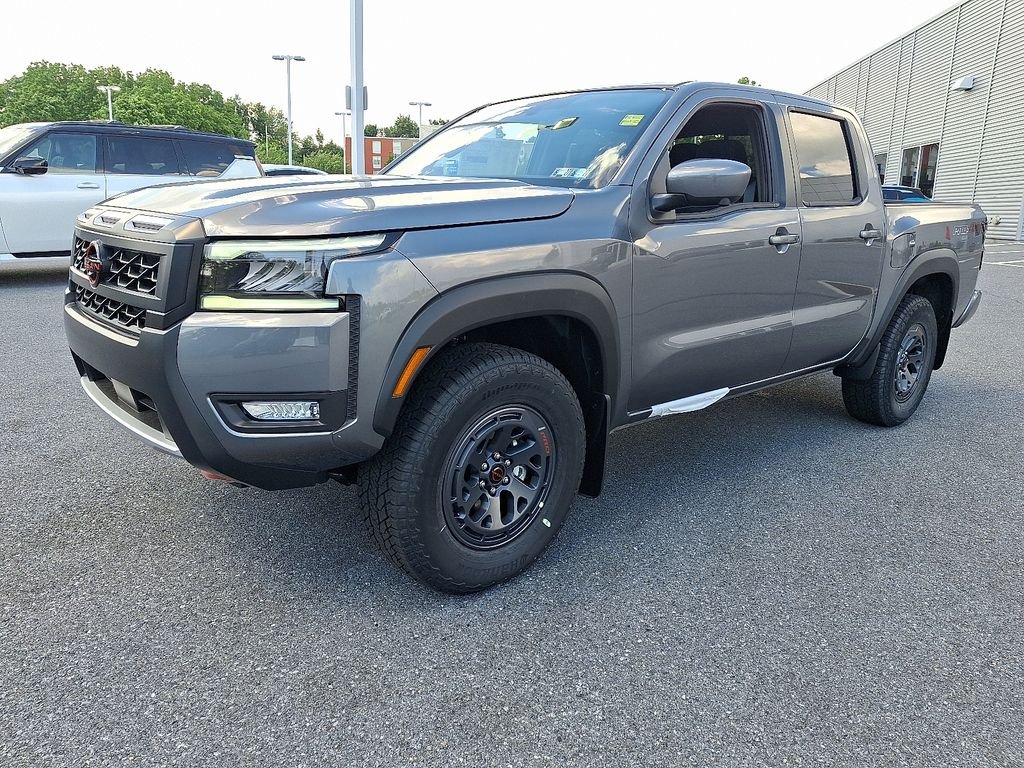2026 Nissan Frontier — photo 2