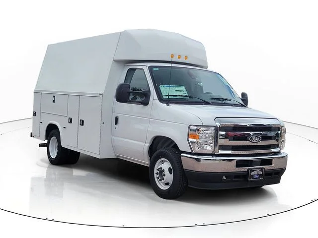 New 2027 Oxford White Ford Base image 3