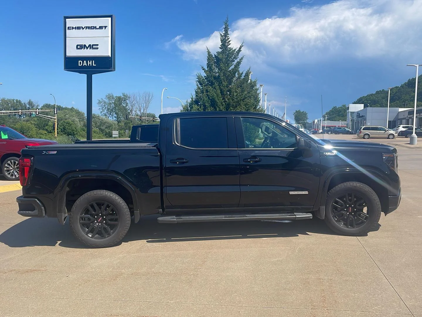 Used 2024 GMC Sierra 1500 Elevation with VIN 1GTUUCED2RZ404543 for sale in Winona, Minnesota
