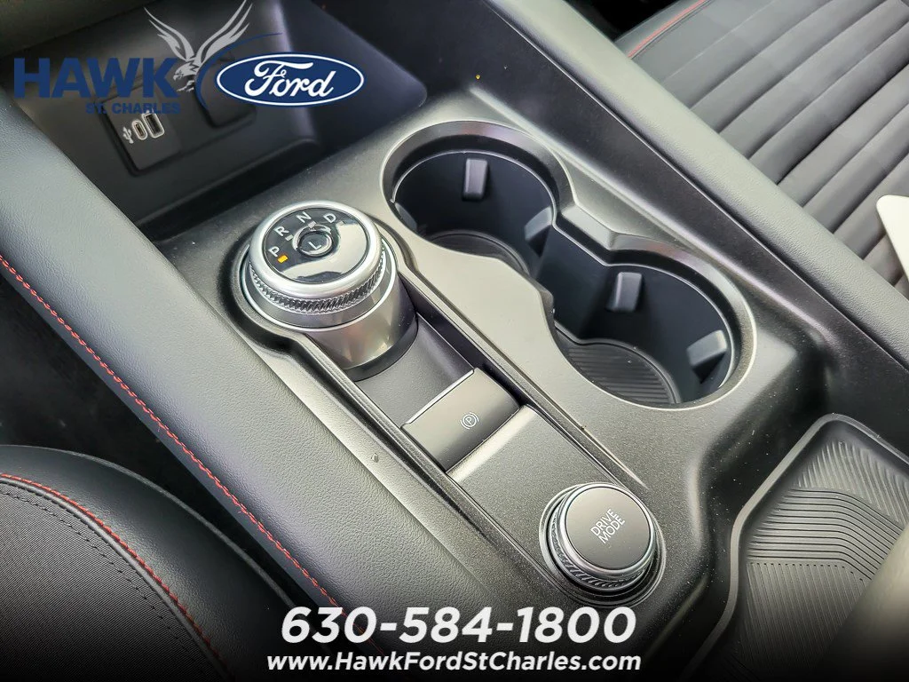 New 2027 Agate Black Metallic Ford 4DR 4WD ST-LINE image 17