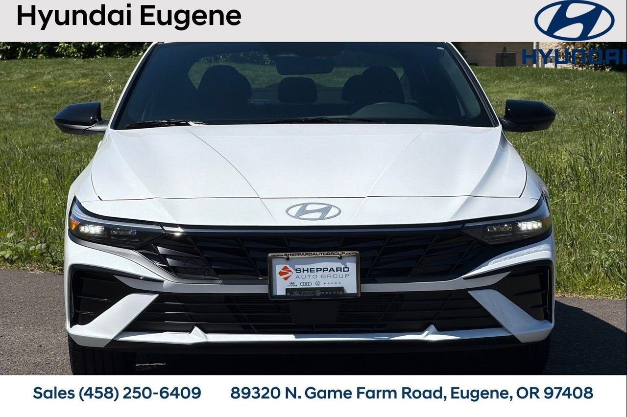 New 2026 White Hyundai SEL Sport Premium image 10