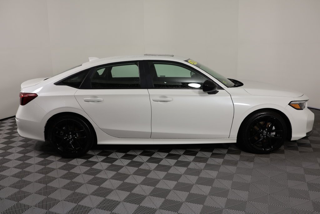 Certified Used 2026 Platinum White Pearl Honda Sport image 9