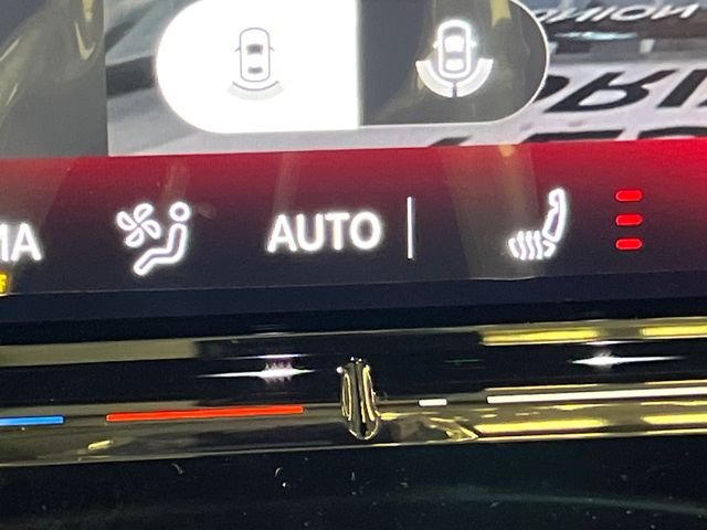 New 2026 White Volkswagen 2.0T SE R-Line Black image 18