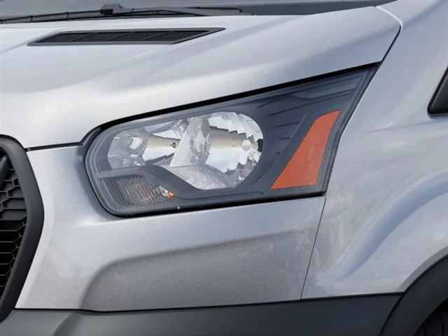 New 2027 Silver Metallic Ford Base image 18