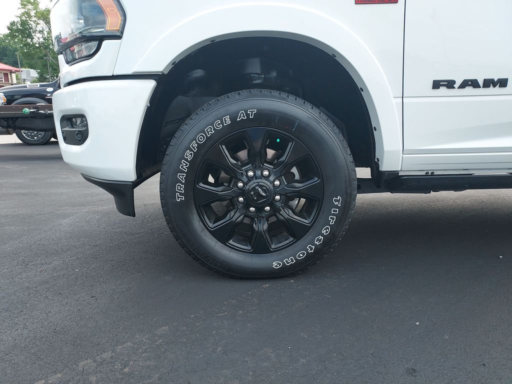 Used 2022 White Ram Limited image 10