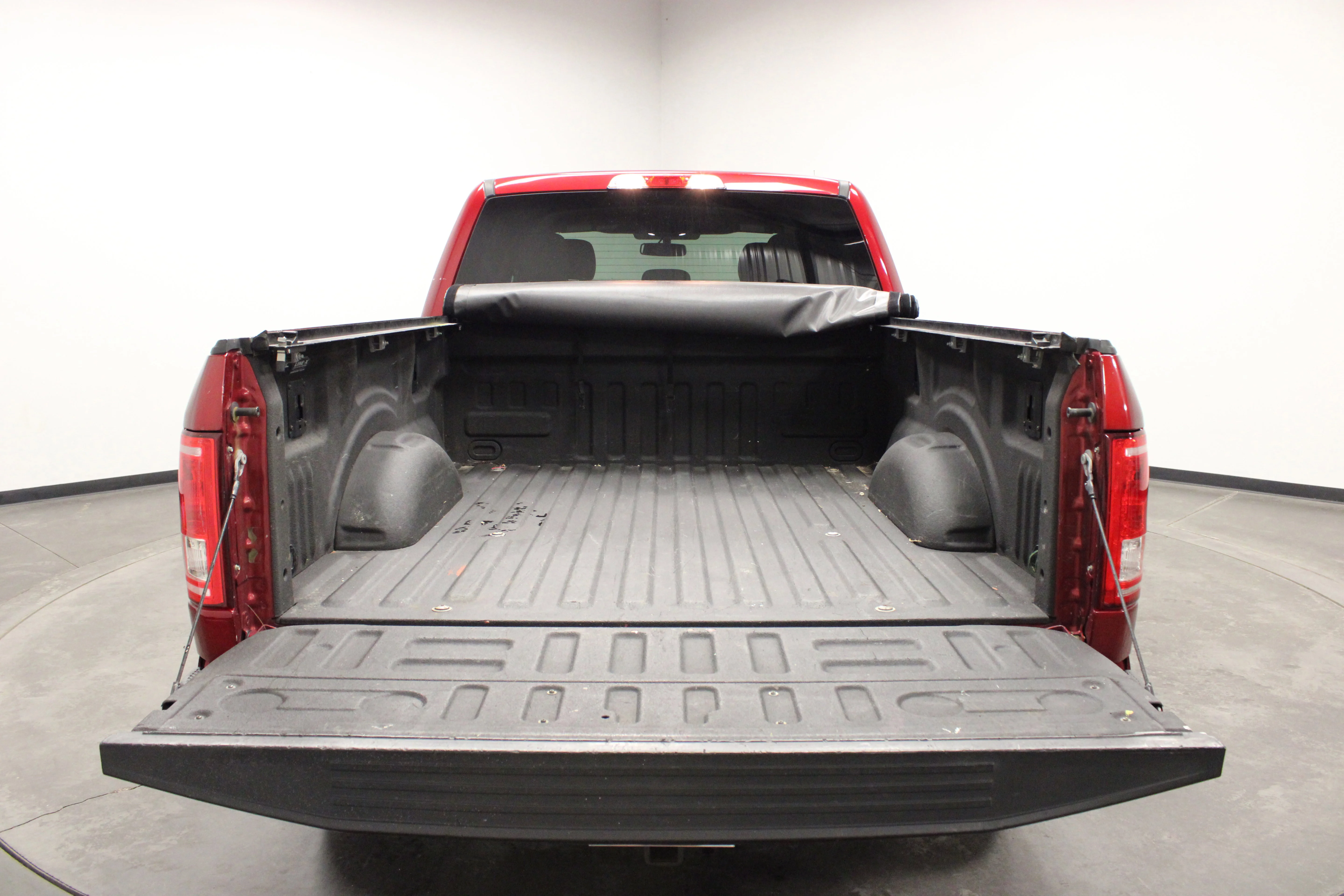 Used 2016 Ruby Red Metallic Tinted Clearcoat Ford XLT image 14