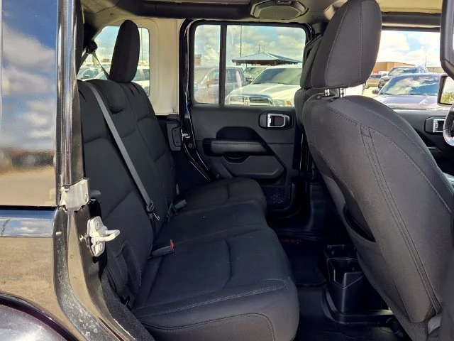 Used 2019 Black Jeep Unlimited Sahara image 15