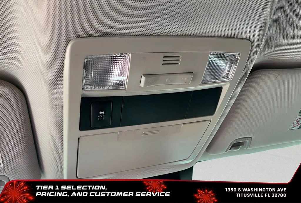 Used 2019  Toyota SR5 image 28