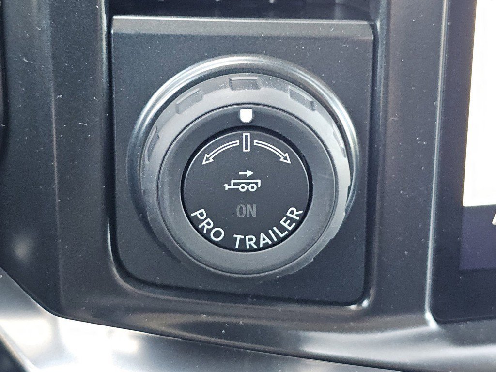 New 2026 Carbonized Gray Metallic Ford LARIAT image 12