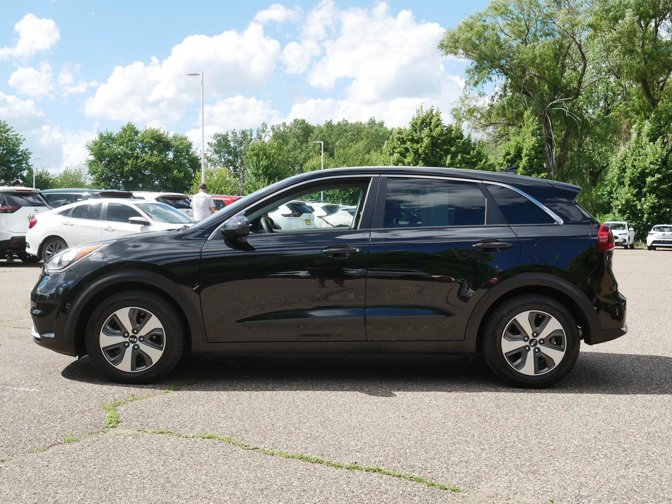Used 2018 Aurora Black Pearl Kia FE image 4