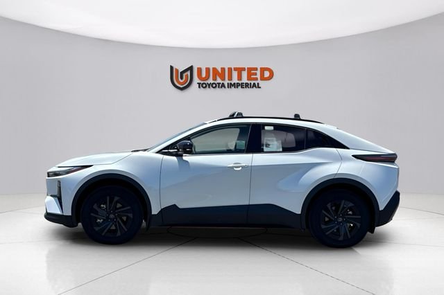 New 2026 Wind Chill Pearl <sup>1</sup> Toyota  SE image 6