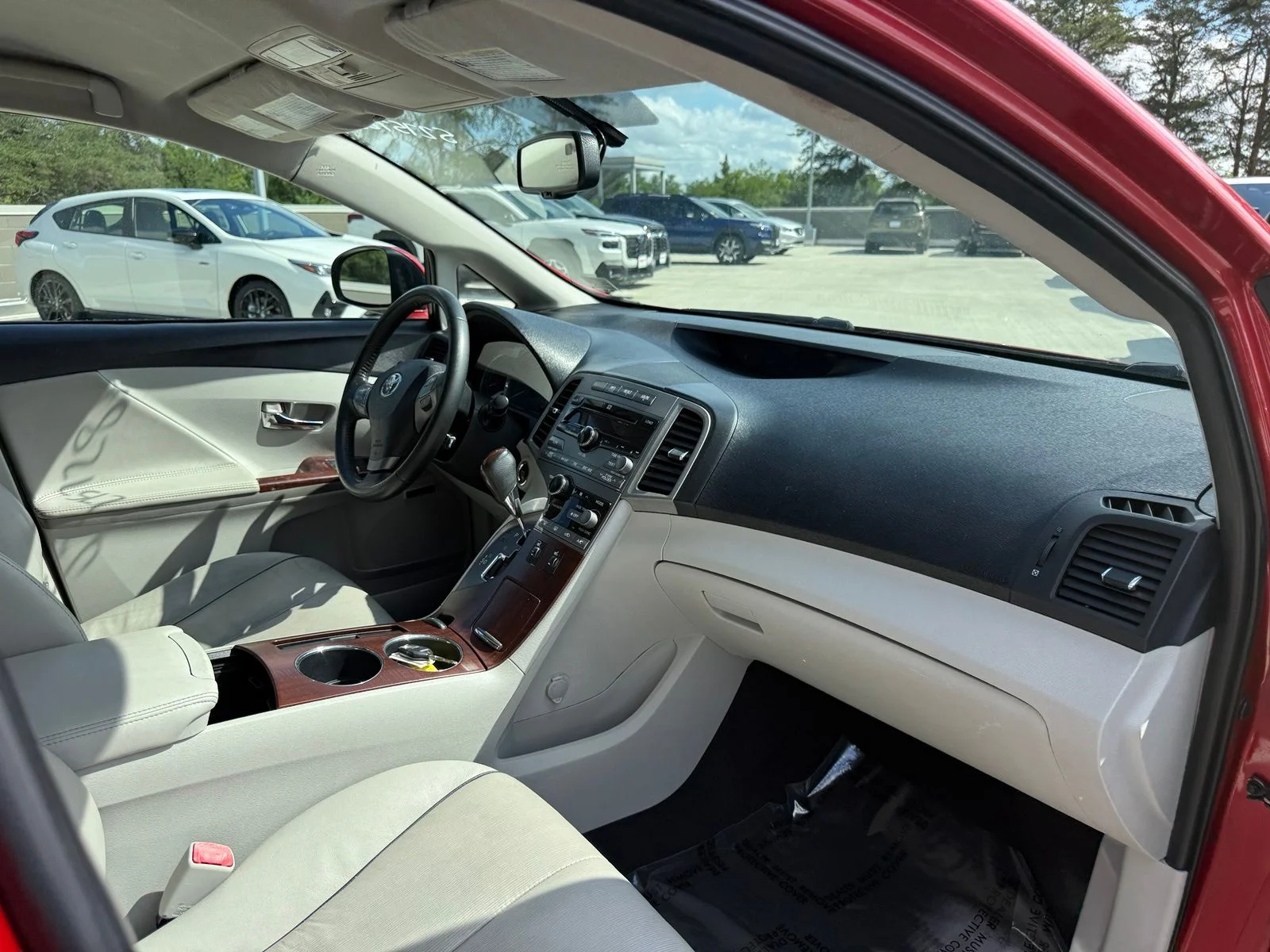 Used 2009 Red Toyota Base image 33