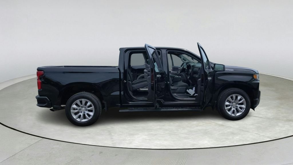 Used 2021 Black Chevrolet Custom image 14