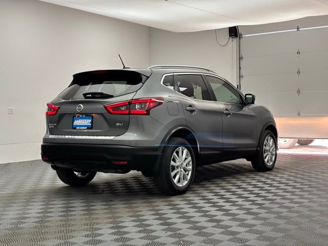 Used 2022 Gun Metallic Nissan SV image 7