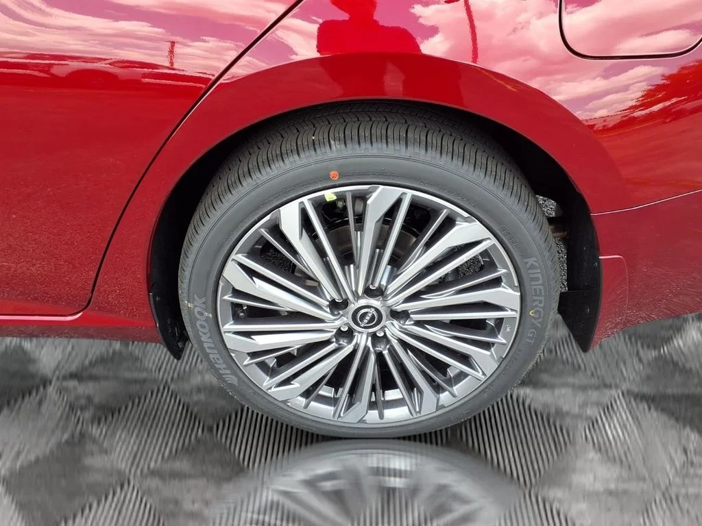 New 2026 Scarlet Ember Tintcoat Nissan SV image 25