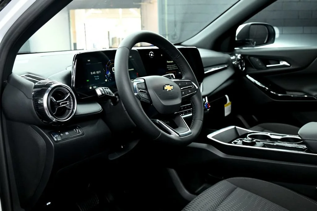 New 2026 Summit White Chevrolet LT image 20