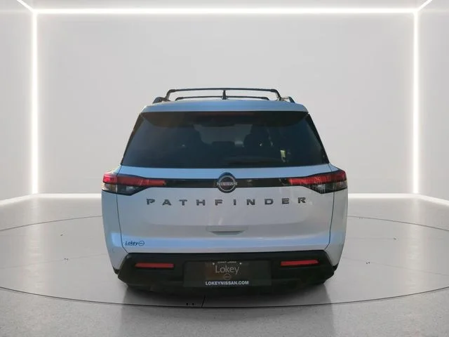 New 2026 Everest White Pearl TriCoat Nissan SV image 5
