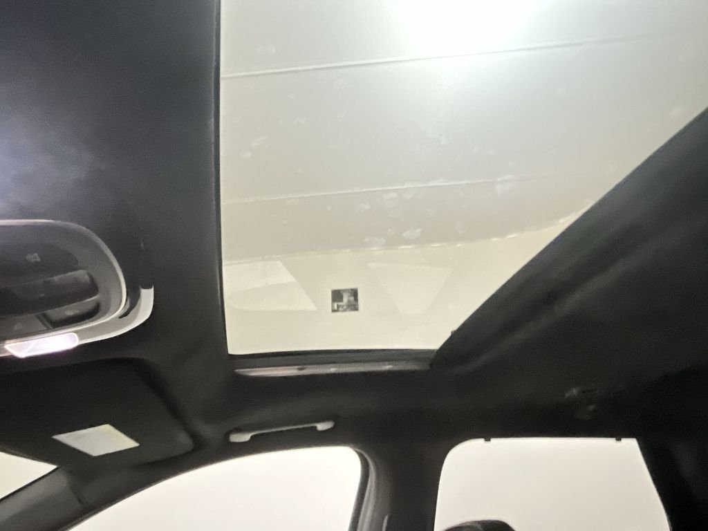 Used 2020 White Hyundai Limited image 26