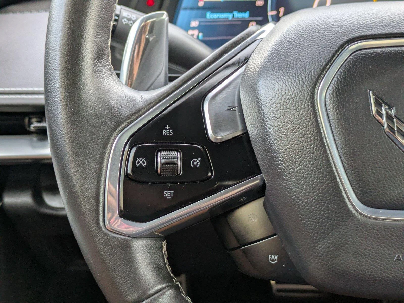 Used 2023 Arctic White Chevrolet 1LT image 17