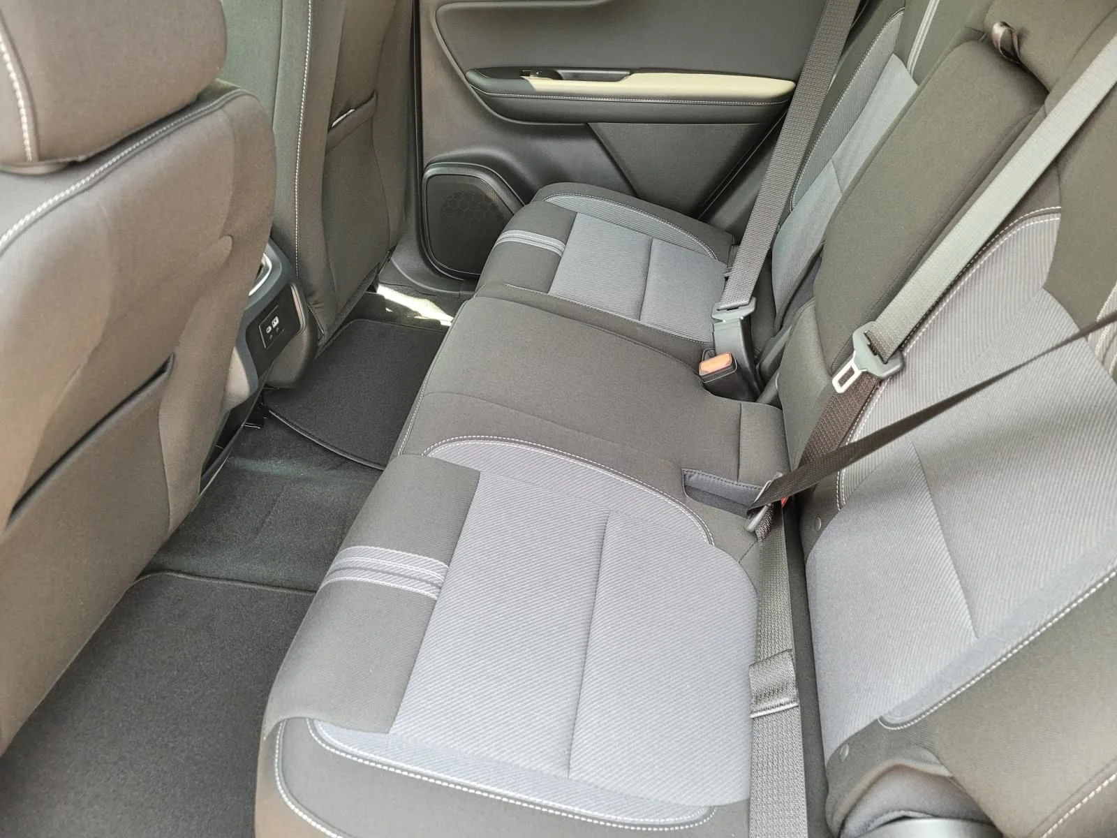 2026 Chevrolet Blazer 2LT - Photo 10