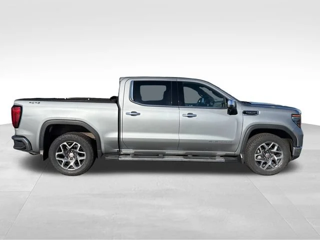 Used 2023 STERLING METALLIC GMC SLT image 7