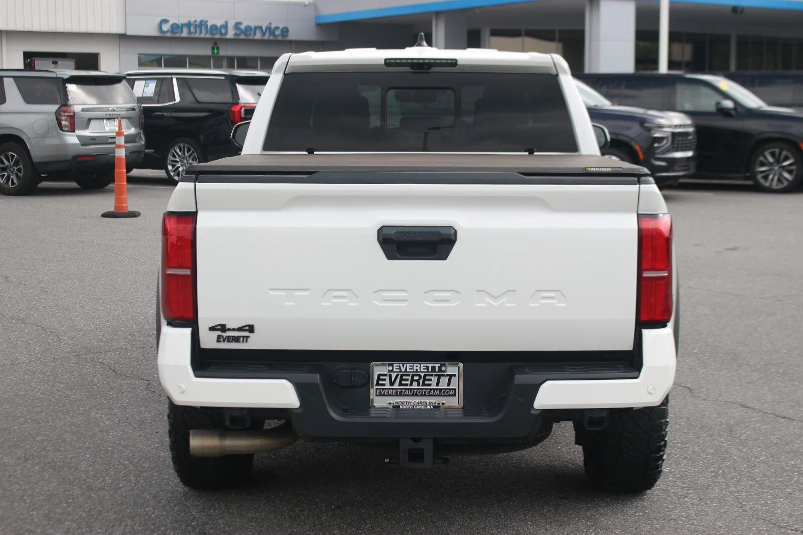 Used 2024 White Toyota SR5 image 6