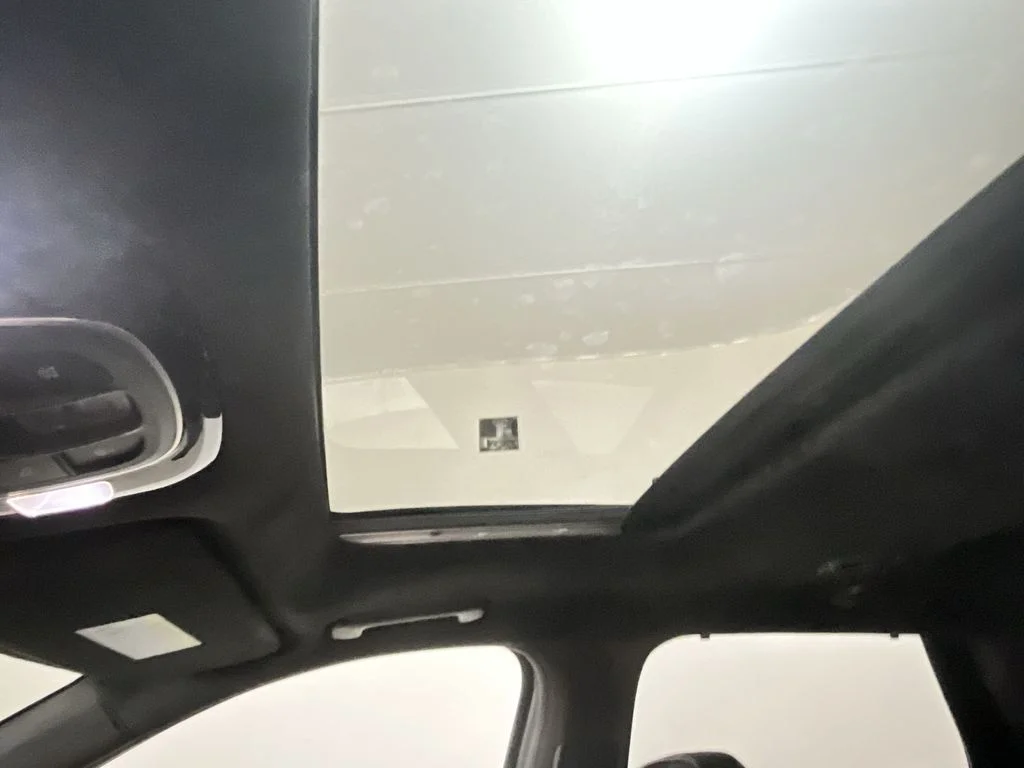 Used 2020 White Hyundai Limited image 26