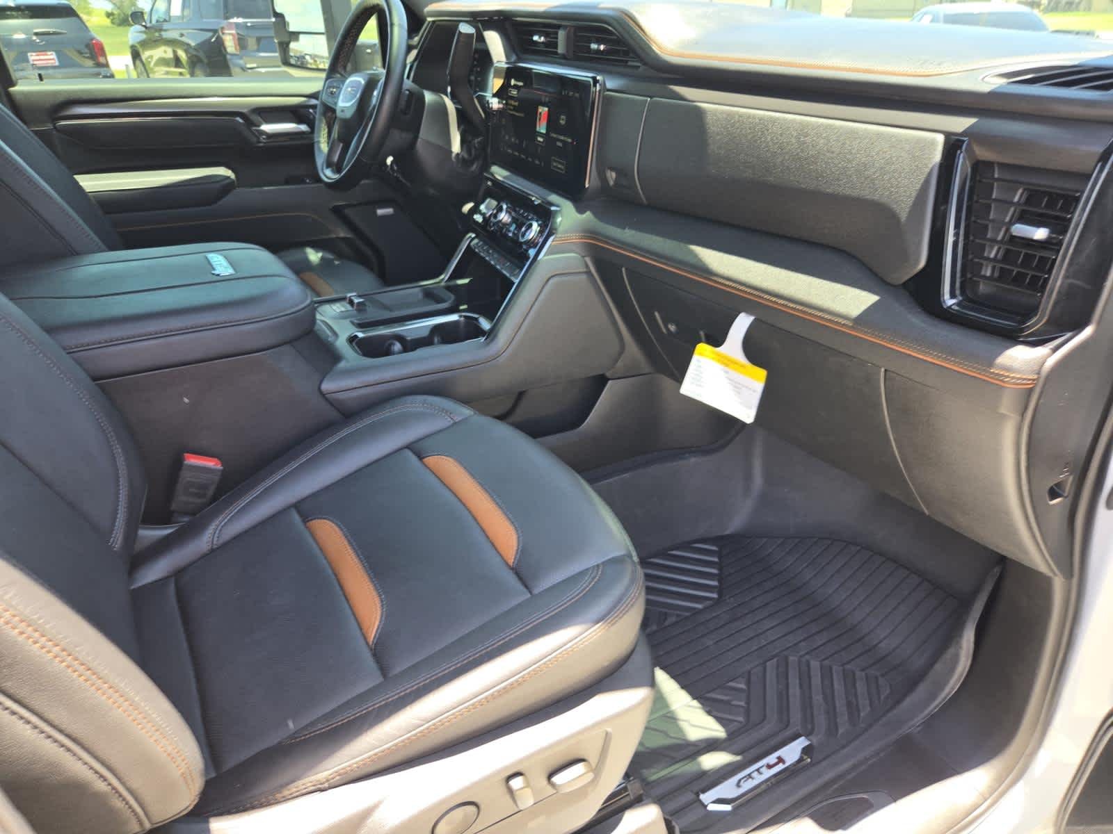 Used 2025 Summit White GMC AT4 image 8