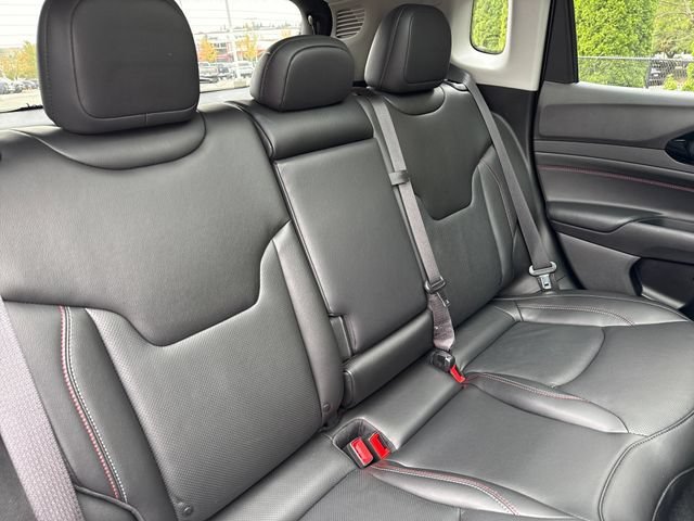 Used 2022 Granite Crystal Metallic Clearcoat Jeep Trailhawk image 20