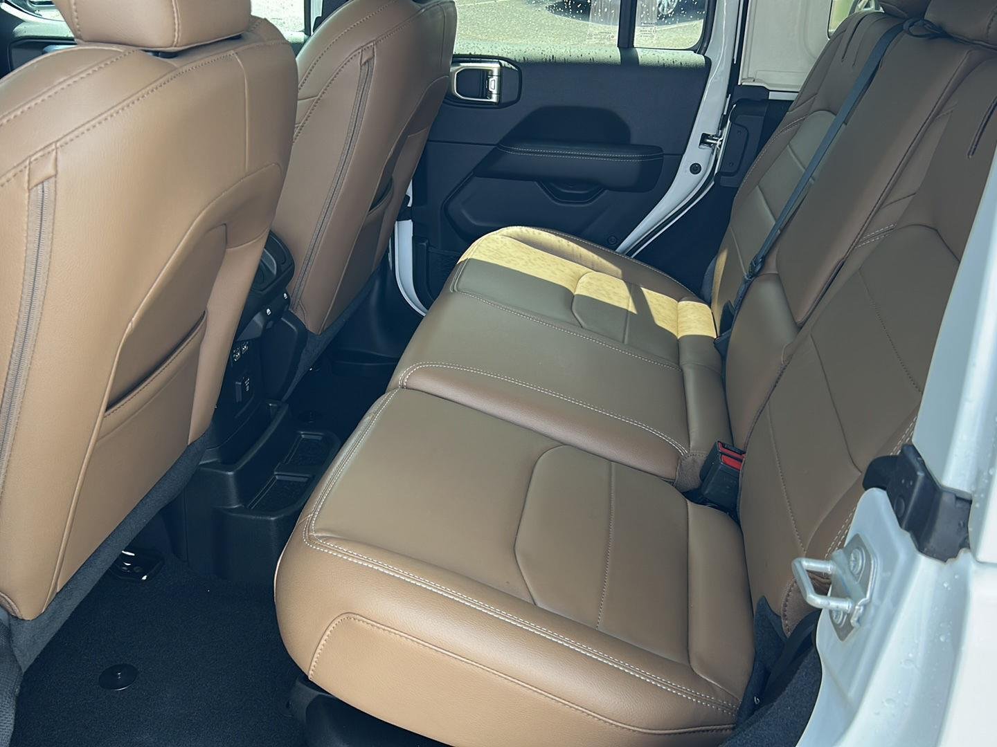 Used 2023 Bright White Clearcoat Jeep Sahara image 13