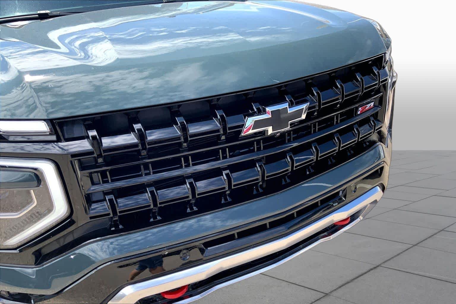 Used 2026 Cypress Gray Chevrolet Z71 image 28