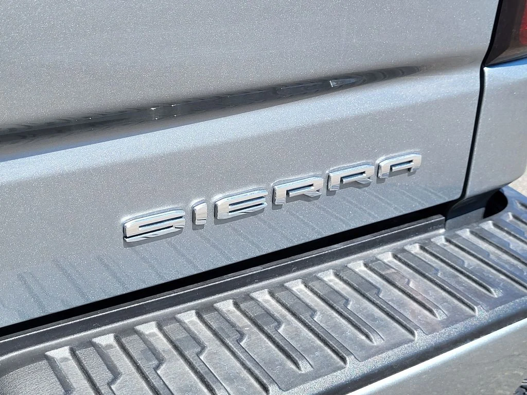 Used 2026 Sterling Metallic GMC Denali Ultimate image 9