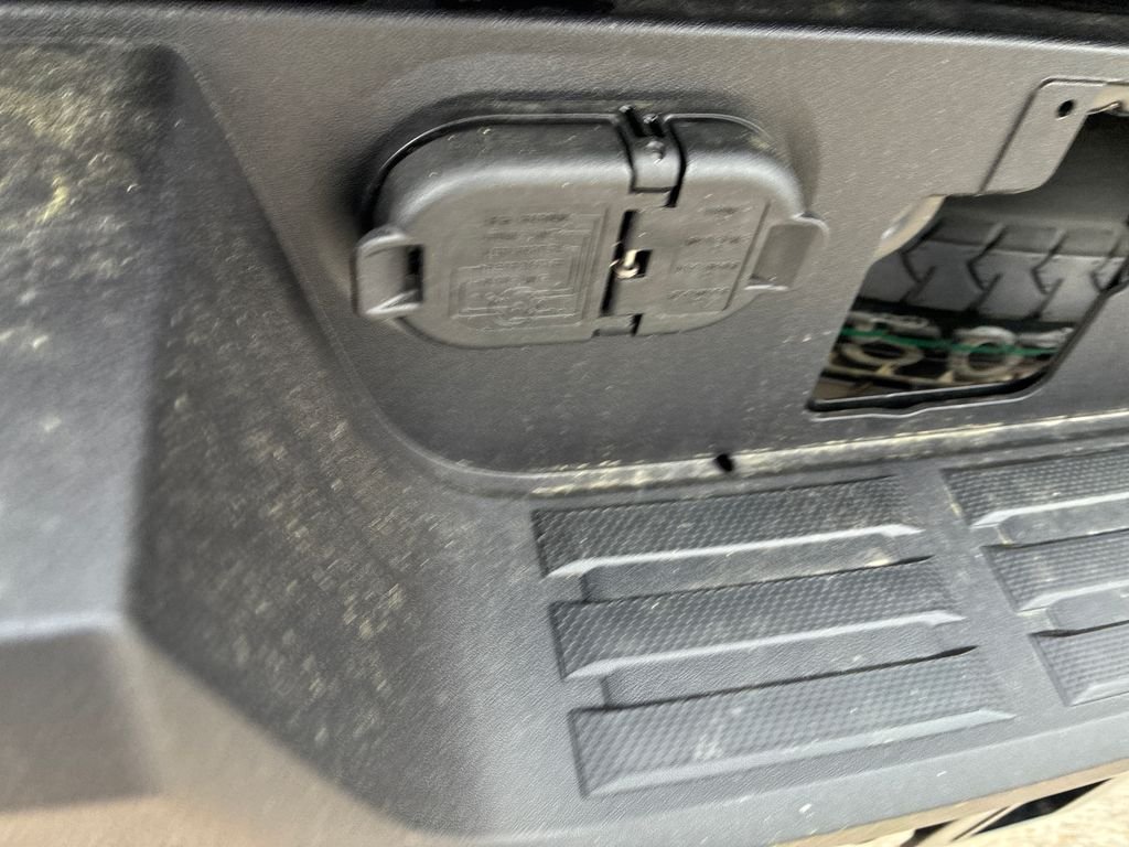 2026 Toyota Tacoma SR5 - Photo 38