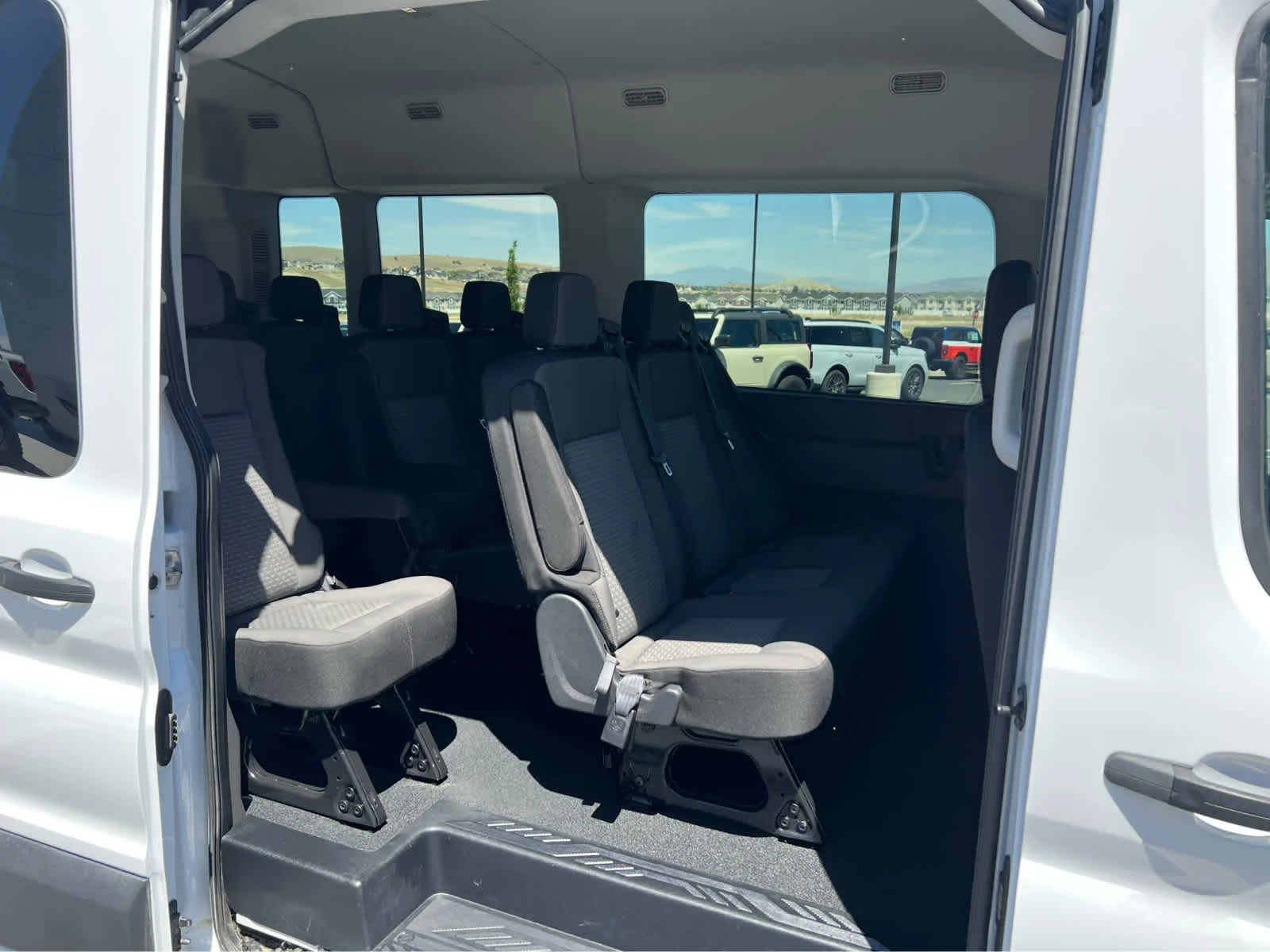 2025 Ford Transit Passenger Van XLT - Photo 21