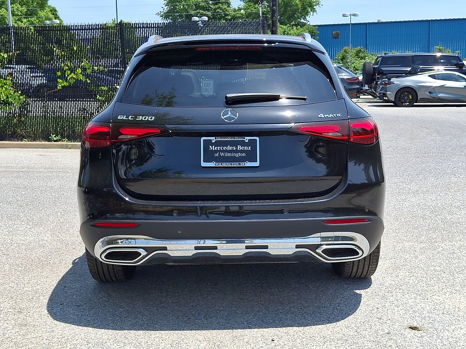 New 2026 Obsidian Black Metallic Mercedes-Benz GLC 300 image 5