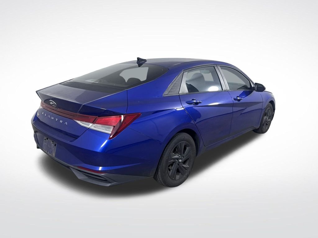 Used 2023 Blue Hyundai SEL image 5