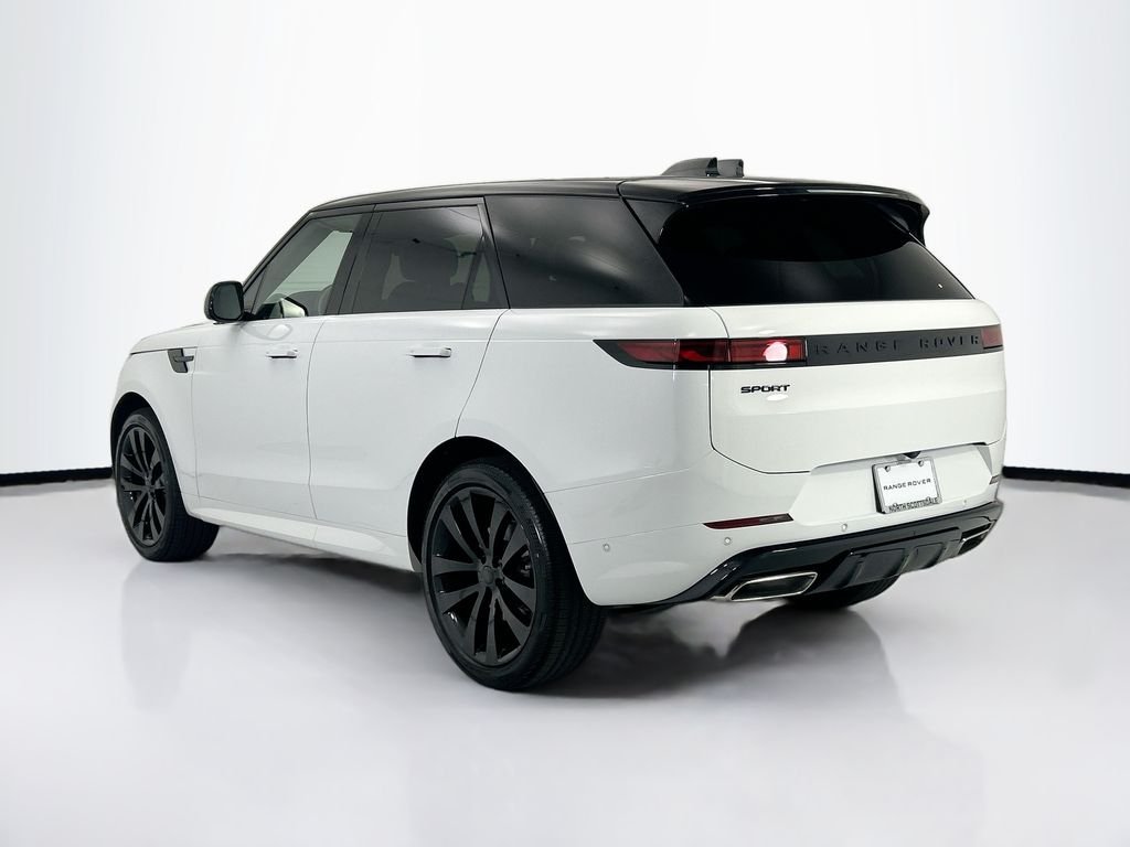 New 2026 Fuji White Land Rover Dynamic SE image 7