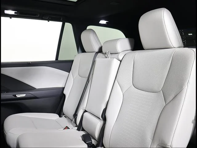 Certified Used 2025 WIND CHILL PEARL Lexus Premium image 10