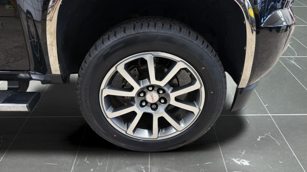 Used 2018 Black GMC Denali image 26