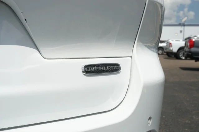 Used 2021 WHITE Jeep Overland image 8