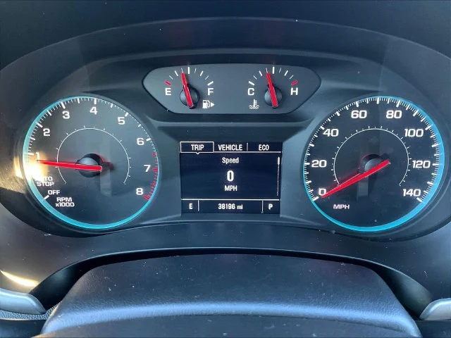 Used 2025 White Chevrolet LT image 16