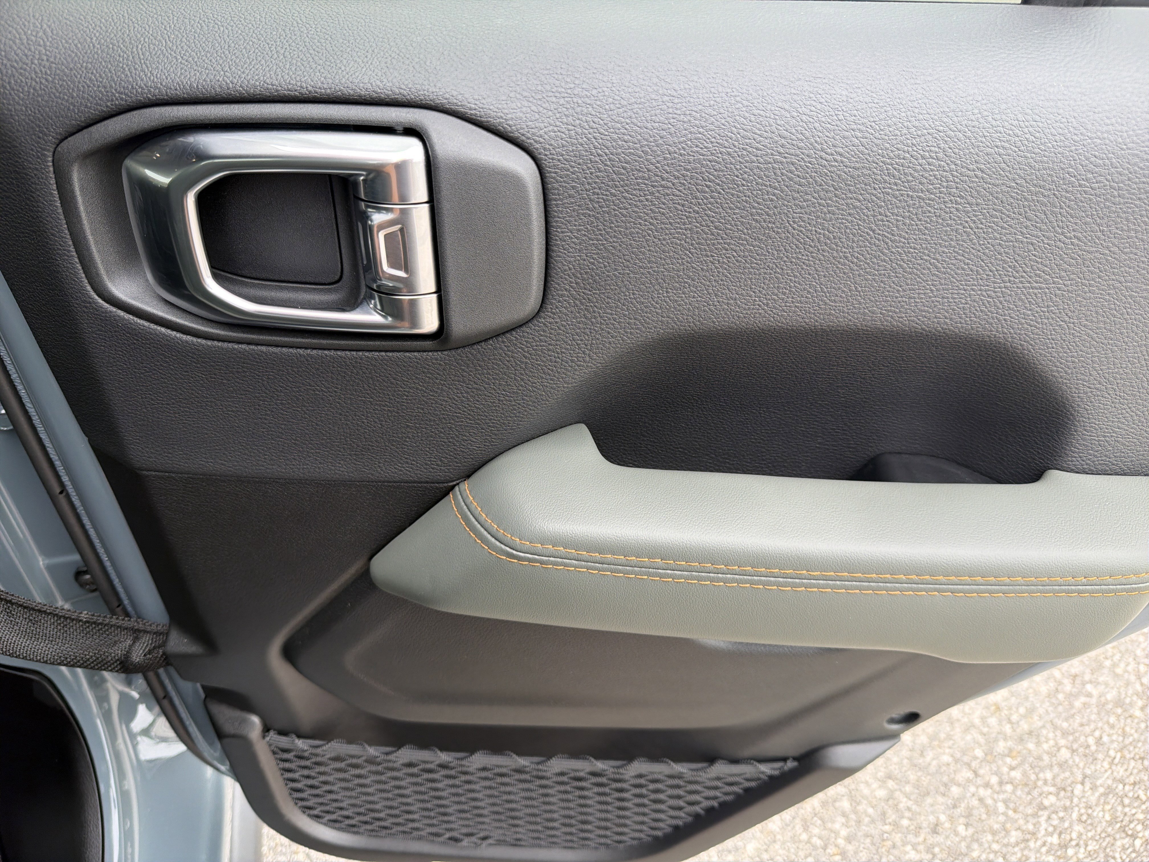 Used 2025 Anvil Clearcoat Jeep Mojave image 27