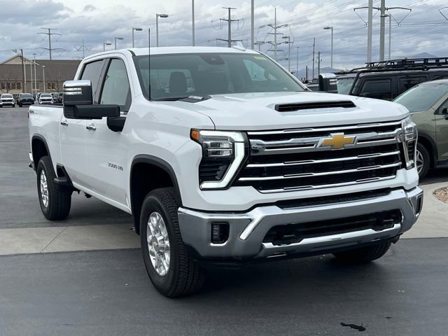 2026 Chevrolet Silverado 3500 HD LTZ - Photo 31