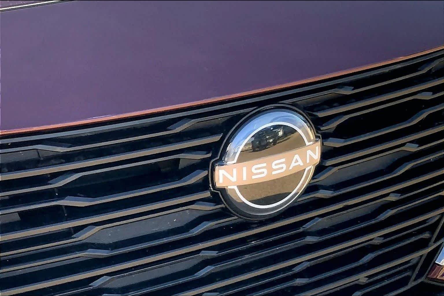 Used 2023 Garnet Pearl Metallic Nissan 2.5 SV image 30