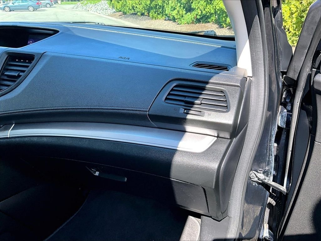 Used 2015 Black Honda LX image 13